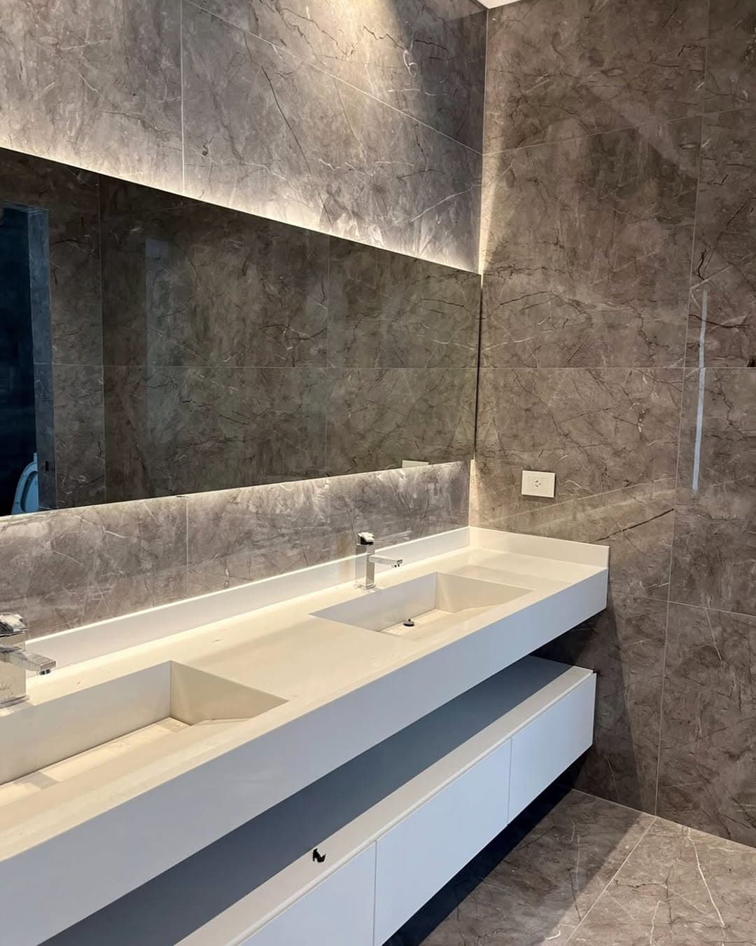 Interiores personalizados con acabados de máxima calidad